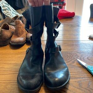 Born boots